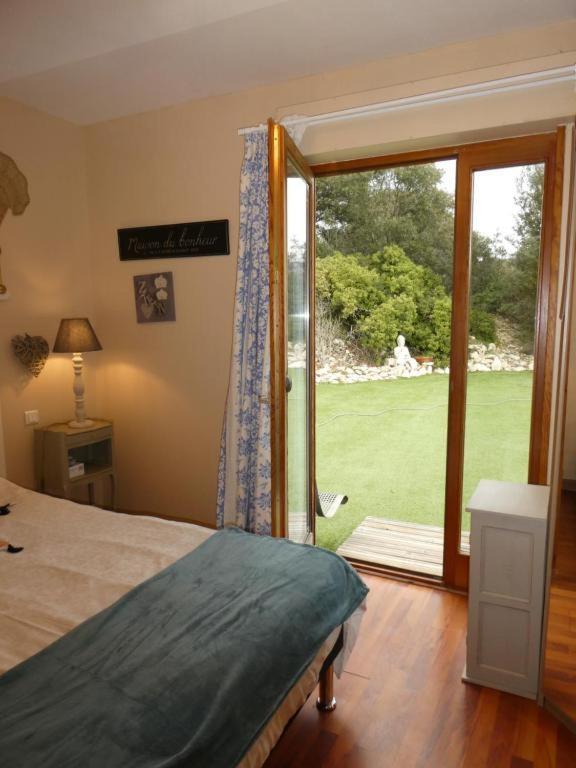 Chambre Le Mas D'Adelice Taulignan Екстериор снимка